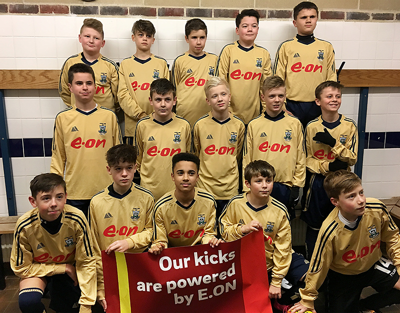 Photo of Stoke Lane Lions U13s wearing their sponsored kit.